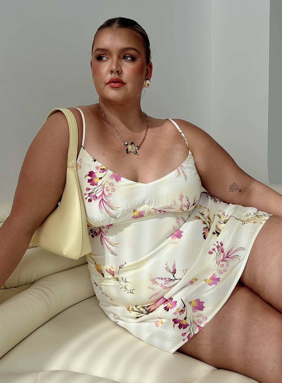 Jaye Mini Dress Floral Curve