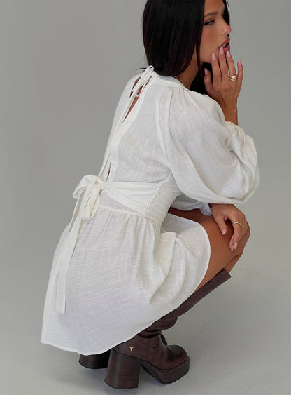 Weyes Long Sleeve Mini Dress White