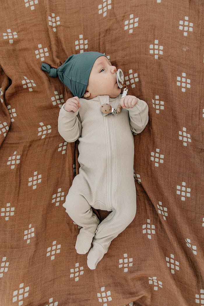 Mebie Baby Oatmeal Organic Cotton Ribbed Footed Zipper One-piece