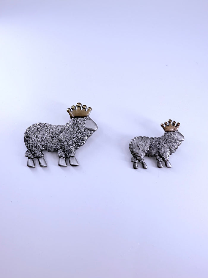 Royal Fleecery Pins