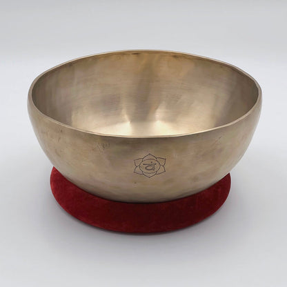 Salcral chakra singing bowl and velvet bordo cushion